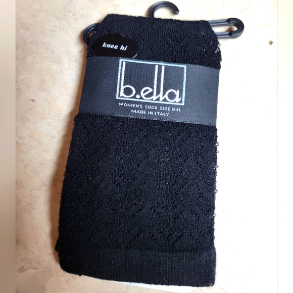 🛒🛍️♻️NWT women B.ella size 9/10 knee high socks made in Italy black - Picture 1 of 2